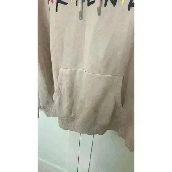 Friends tv show Pink Sweatshirt Size: Large Pre-Owned - Picture 6 of 11